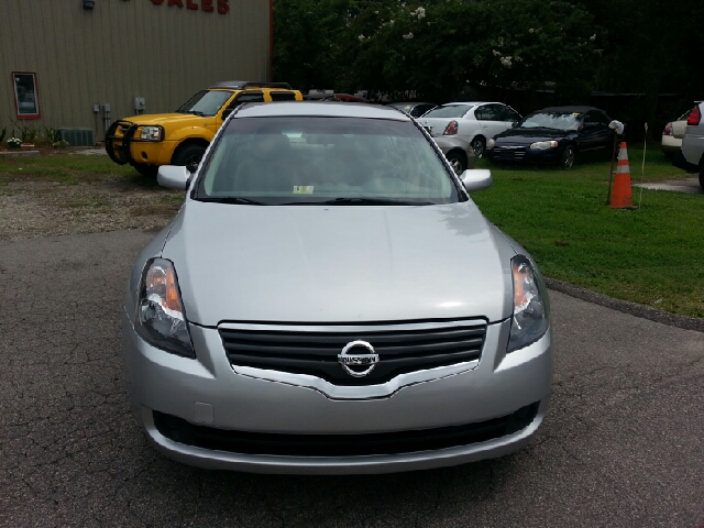 2008 Nissan Altima Pickupslt Quad Cab SWB 4WD 4x4 Truck