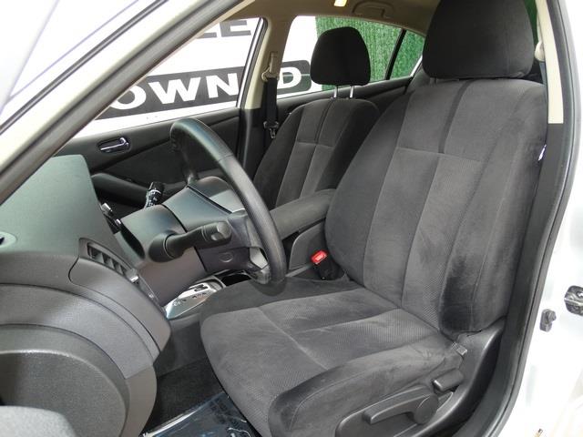 2008 Nissan Altima AWD V6 W/ Moonroof, BOSE Soundheated Leather