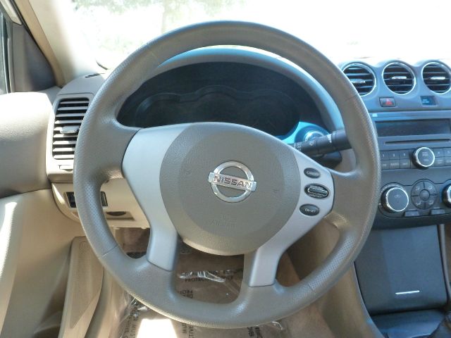 2008 Nissan Altima SLT Quad Cab 2WD