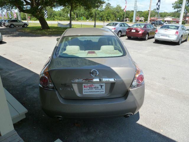 2008 Nissan Altima SLT Quad Cab 2WD