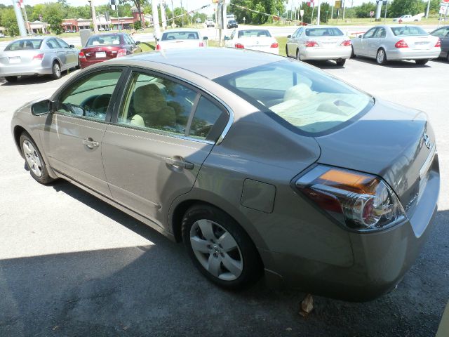 2008 Nissan Altima SLT Quad Cab 2WD