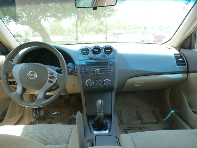 2008 Nissan Altima SLT Quad Cab 2WD