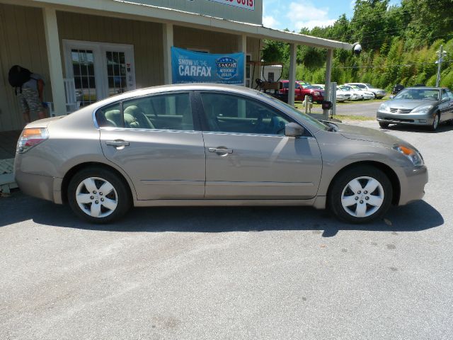 2008 Nissan Altima SLT Quad Cab 2WD