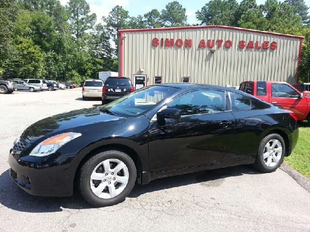 2009 Nissan Altima 1500 Van