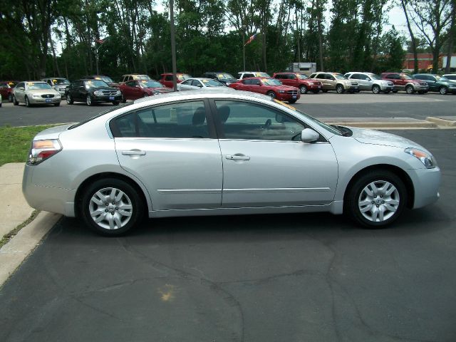 2009 Nissan Altima Pickupslt Quad Cab SWB 4WD 4x4 Truck