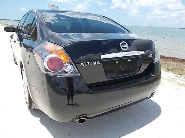 2009 Nissan Altima Pickupslt Quad Cab SWB 4WD 4x4 Truck