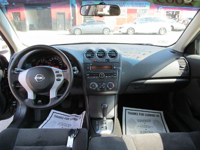 2009 Nissan Altima Pickupslt Quad Cab SWB 4WD 4x4 Truck