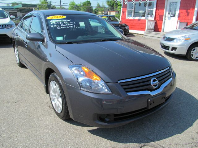 2009 Nissan Altima Pickupslt Quad Cab SWB 4WD 4x4 Truck