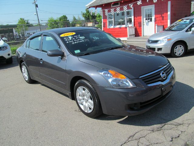 2009 Nissan Altima Pickupslt Quad Cab SWB 4WD 4x4 Truck