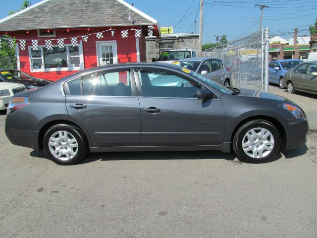 2009 Nissan Altima Pickupslt Quad Cab SWB 4WD 4x4 Truck