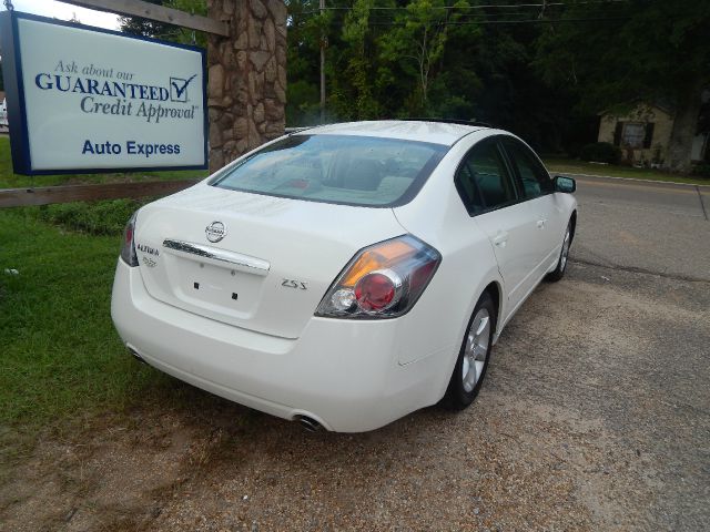 2009 Nissan Altima Pickupslt Quad Cab SWB 4WD 4x4 Truck