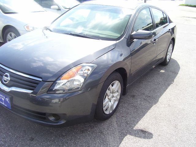 2009 Nissan Altima Pickupslt Quad Cab SWB 4WD 4x4 Truck