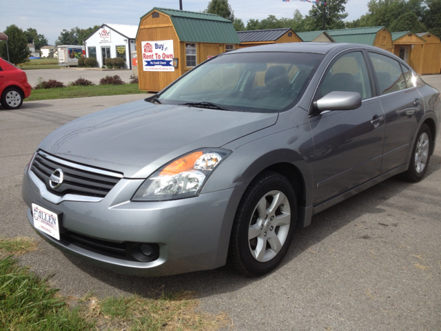 2009 Nissan Altima SLT Quad Cab 2WD