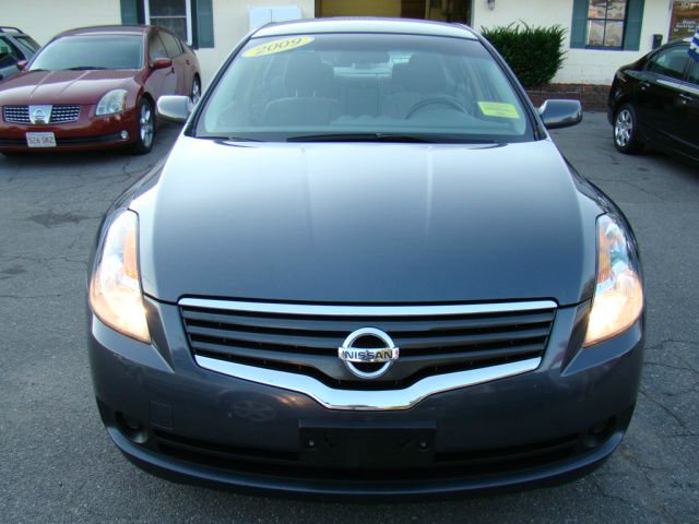 2009 Nissan Altima Pickupslt Quad Cab SWB 4WD 4x4 Truck