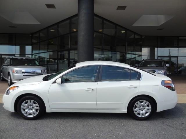 2009 Nissan Altima Pickupslt Quad Cab SWB 4WD 4x4 Truck