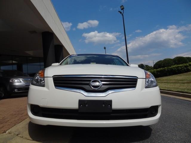 2009 Nissan Altima Pickupslt Quad Cab SWB 4WD 4x4 Truck