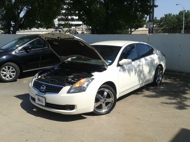 2009 Nissan Altima Pickupslt Quad Cab SWB 4WD 4x4 Truck