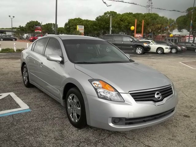 2009 Nissan Altima Pickupslt Quad Cab SWB 4WD 4x4 Truck