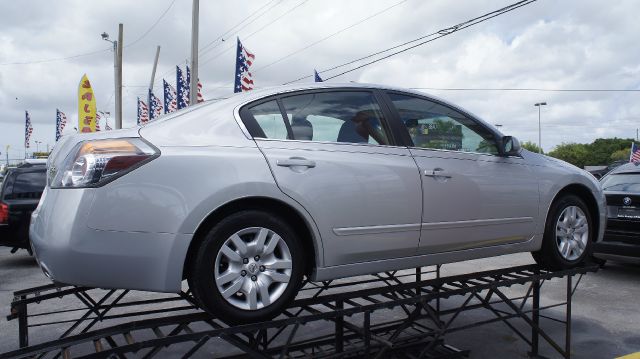 2009 Nissan Altima Pickupslt Quad Cab SWB 4WD 4x4 Truck