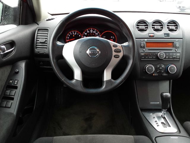 2009 Nissan Altima Pickupslt Quad Cab SWB 4WD 4x4 Truck