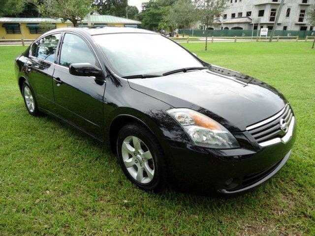 2009 Nissan Altima Pickupslt Quad Cab SWB 4WD 4x4 Truck