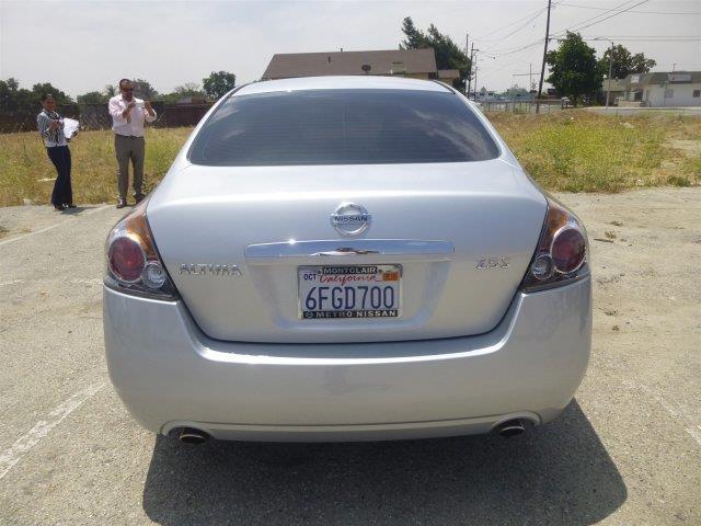 2009 Nissan Altima Pickupslt Quad Cab SWB 4WD 4x4 Truck