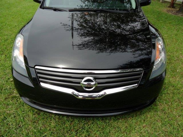 2009 Nissan Altima Pickupslt Quad Cab SWB 4WD 4x4 Truck