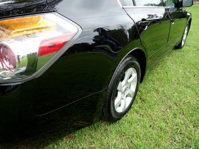 2009 Nissan Altima Pickupslt Quad Cab SWB 4WD 4x4 Truck