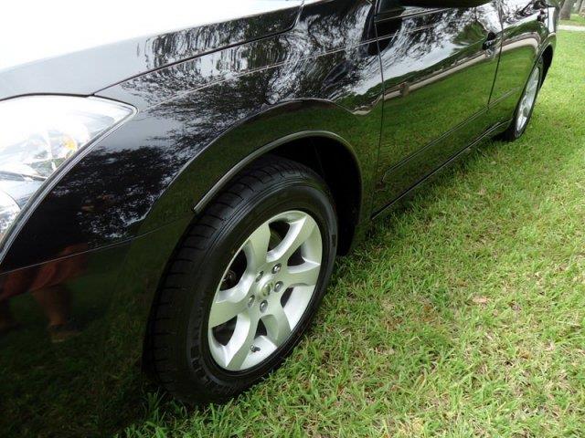 2009 Nissan Altima Pickupslt Quad Cab SWB 4WD 4x4 Truck