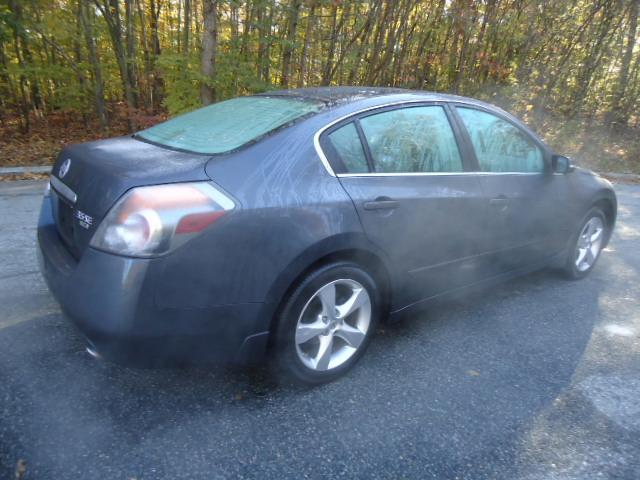 2009 Nissan Altima LE