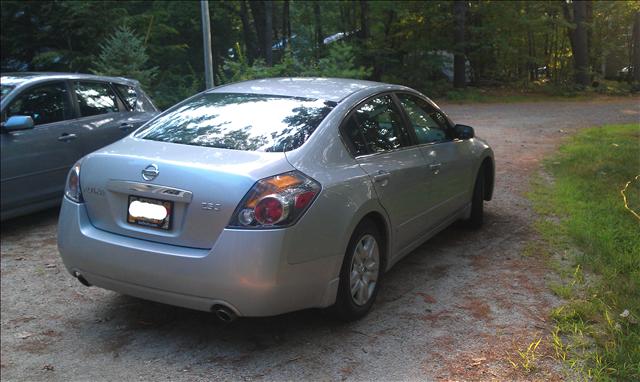 2009 Nissan Altima 2WD Crew Cab 140.5 Laramie