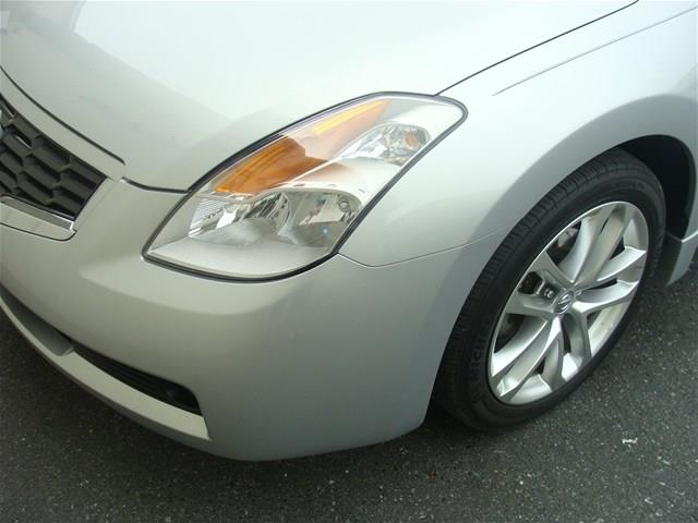 2009 Nissan Altima R1