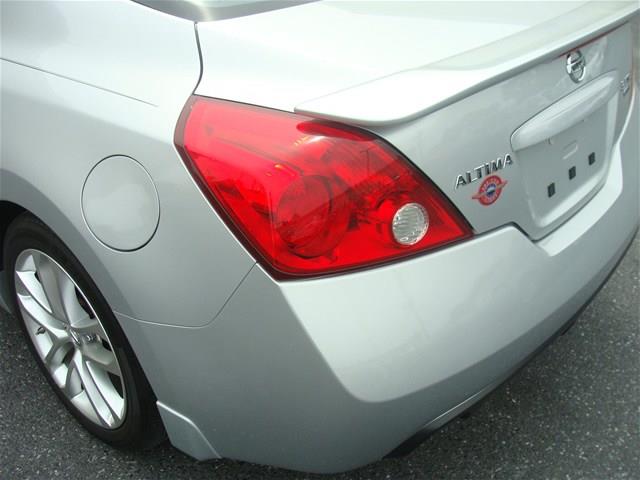 2009 Nissan Altima R1