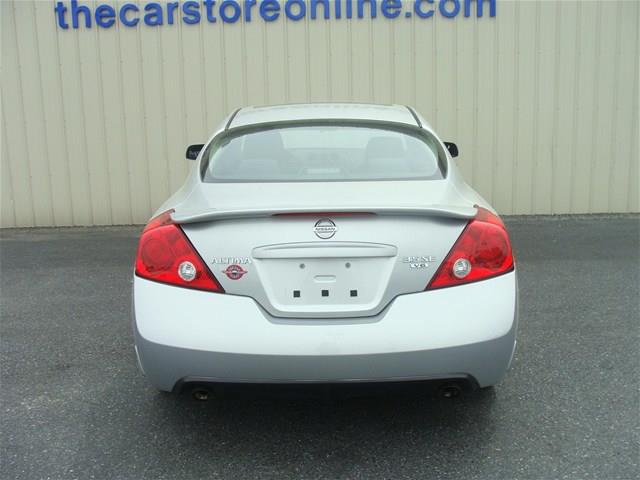 2009 Nissan Altima R1