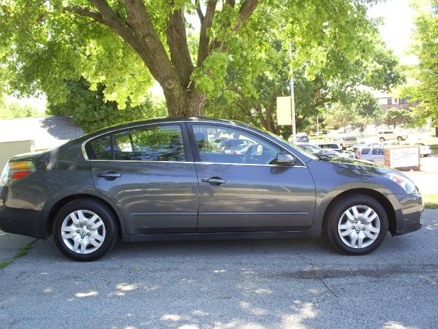 2009 Nissan Altima GS-R