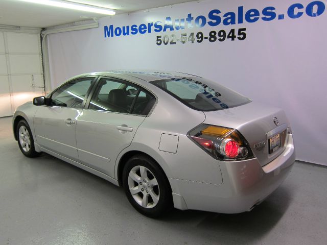 2009 Nissan Altima SLT Quad Cab 2WD