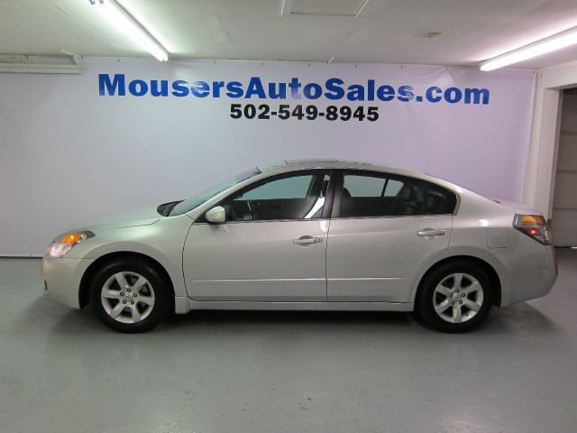 2009 Nissan Altima SLT Quad Cab 2WD