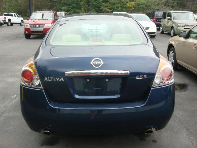 2009 Nissan Altima Pickupslt Quad Cab SWB 4WD 4x4 Truck