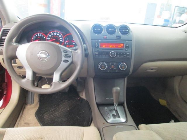 2009 Nissan Altima Pickupslt Quad Cab SWB 4WD 4x4 Truck