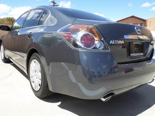 2009 Nissan Altima Pickupslt Quad Cab SWB 4WD 4x4 Truck