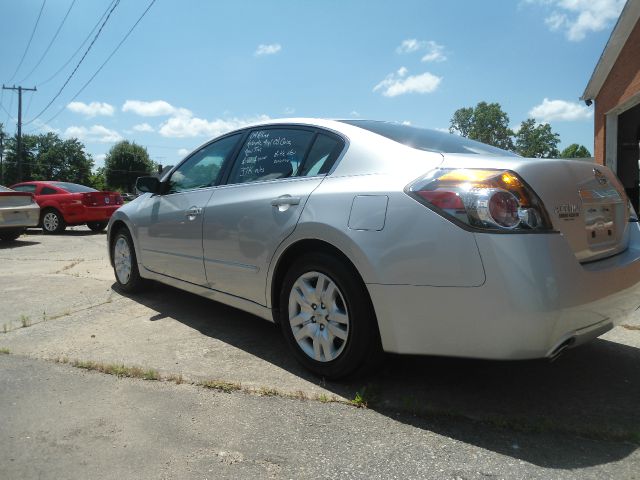 2009 Nissan Altima Pickupslt Quad Cab SWB 4WD 4x4 Truck