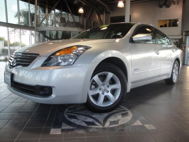 2009 Nissan Altima ESi