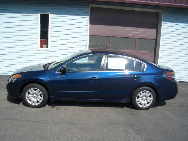 2009 Nissan Altima Pickupslt Quad Cab SWB 4WD 4x4 Truck