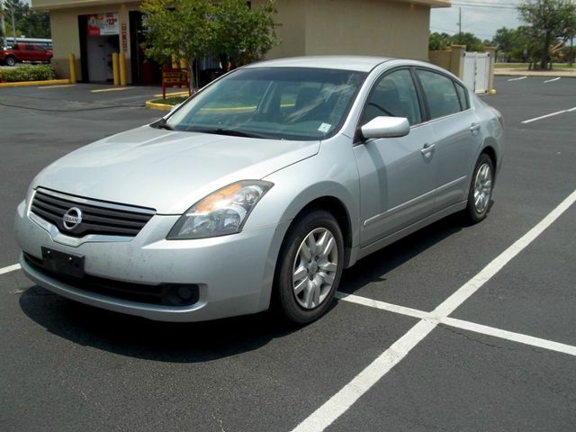 2009 Nissan Altima Pickupslt Quad Cab SWB 4WD 4x4 Truck