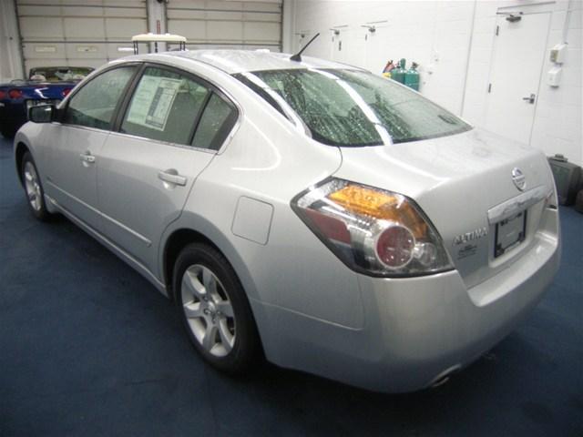 2009 Nissan Altima Base