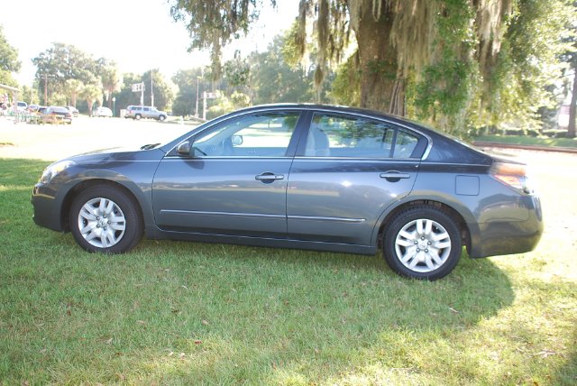 2009 Nissan Altima GS-R