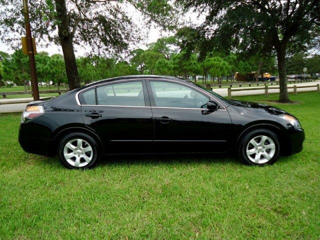 2009 Nissan Altima Pickupslt Quad Cab SWB 4WD 4x4 Truck