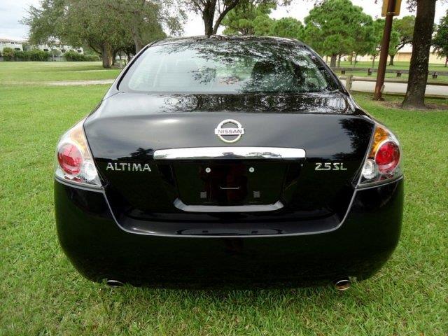 2009 Nissan Altima Pickupslt Quad Cab SWB 4WD 4x4 Truck