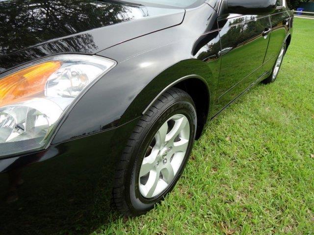 2009 Nissan Altima Pickupslt Quad Cab SWB 4WD 4x4 Truck