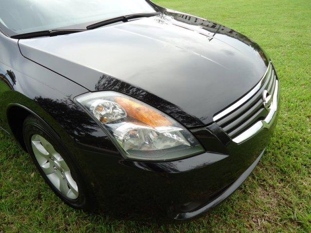 2009 Nissan Altima Pickupslt Quad Cab SWB 4WD 4x4 Truck